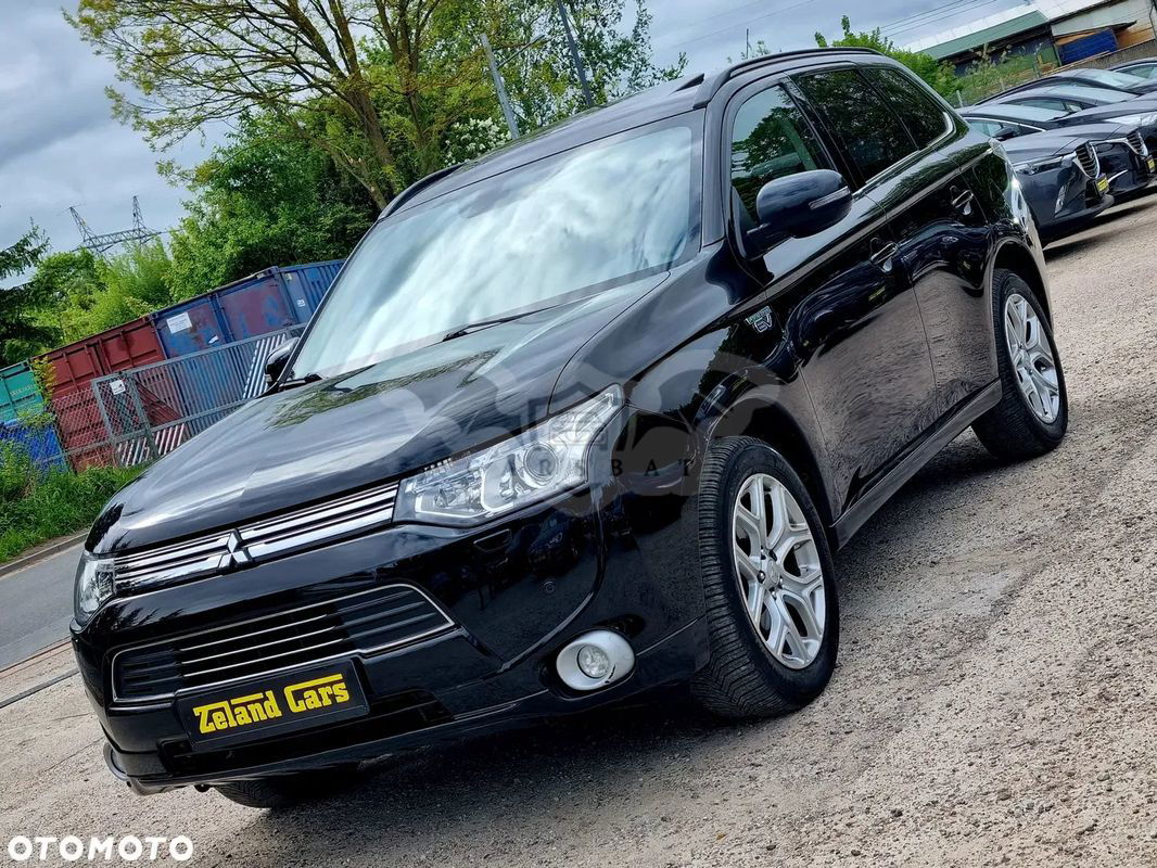 Mitsubishi Outlander III 2.0 4WD Plug-In Hybrid Plus 2014