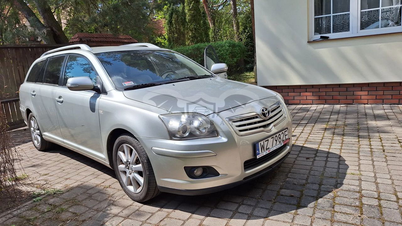 Toyota Avensis II 2.0 D-4D Sol 2007