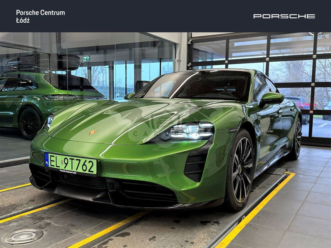 Porsche Taycan 2022