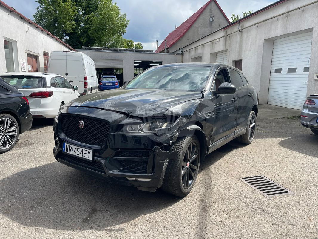 Jaguar F-Pace 2.0 i4D AWD R-Sport 2016