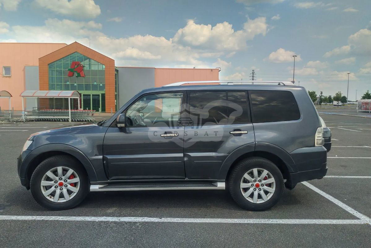 Mitsubishi Pajero IV 3.2 DID Instyle 2009