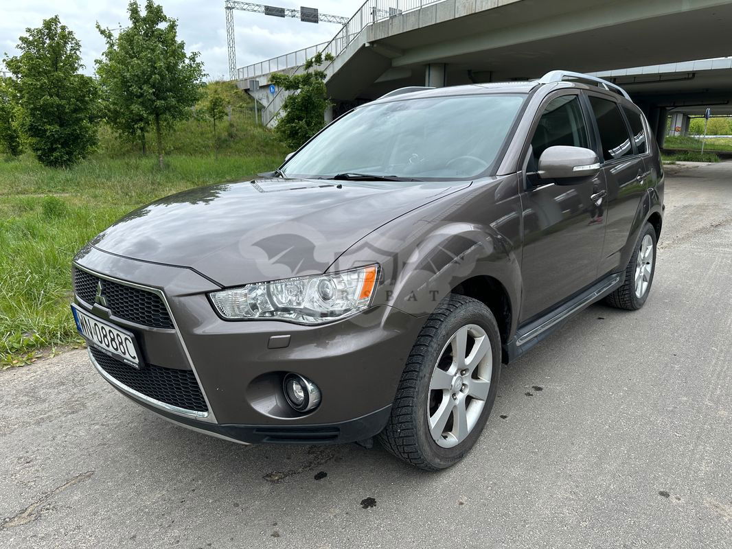 Mitsubishi Outlander II 2.0 DID Intense + 2010