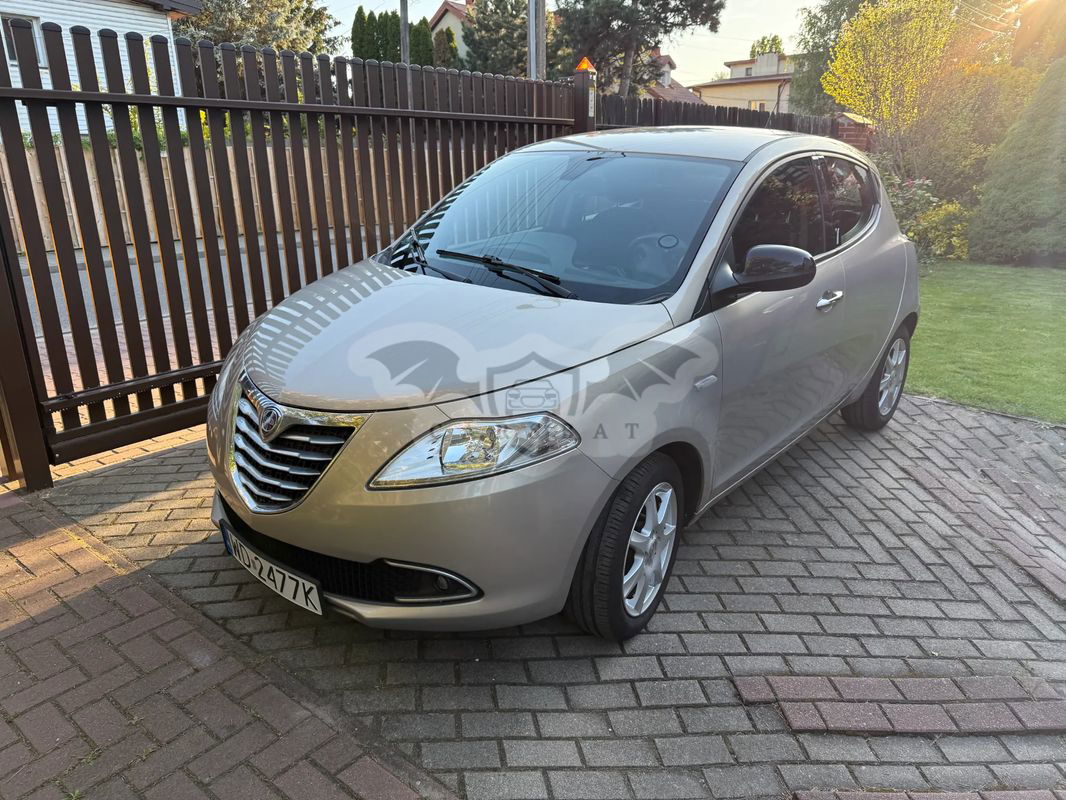 Lancia Ypsilon 1.2 8V Gold S&S 2015