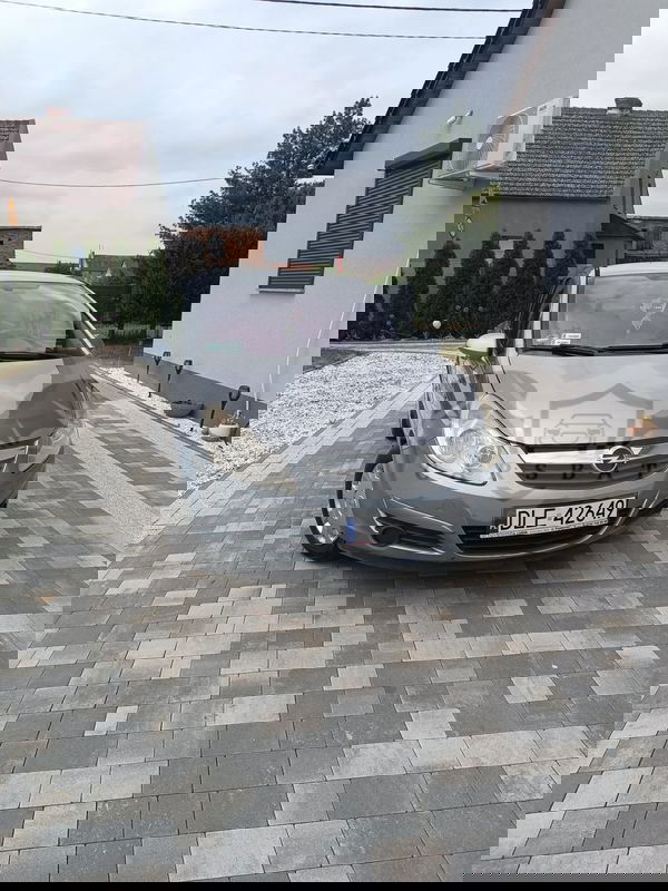 Opel Corsa D 1.3 CDTI 111 2006