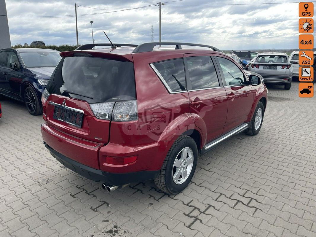Mitsubishi Outlander II 2.2 DI-D 4WD Invite 2012
