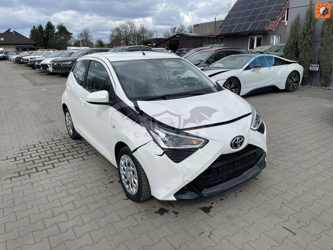 Toyota Aygo II x-play 2021