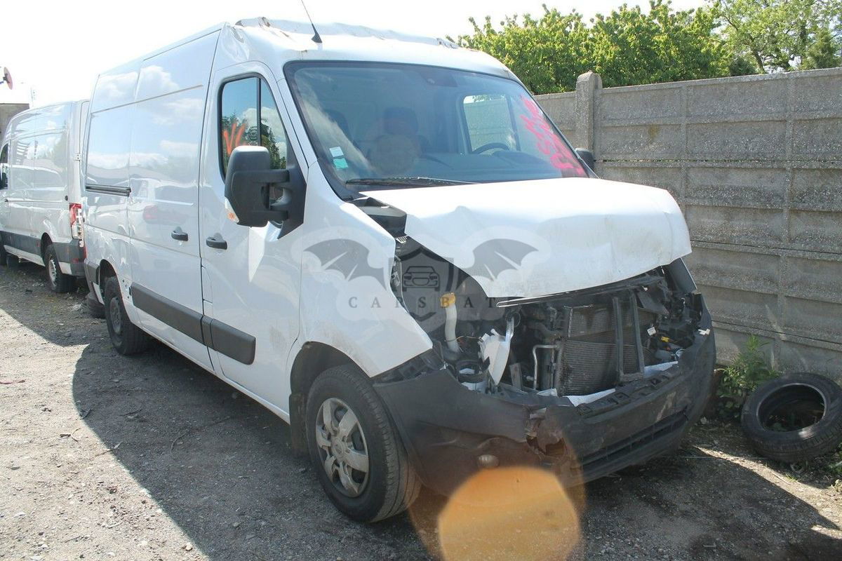 Nissan NV400 2020