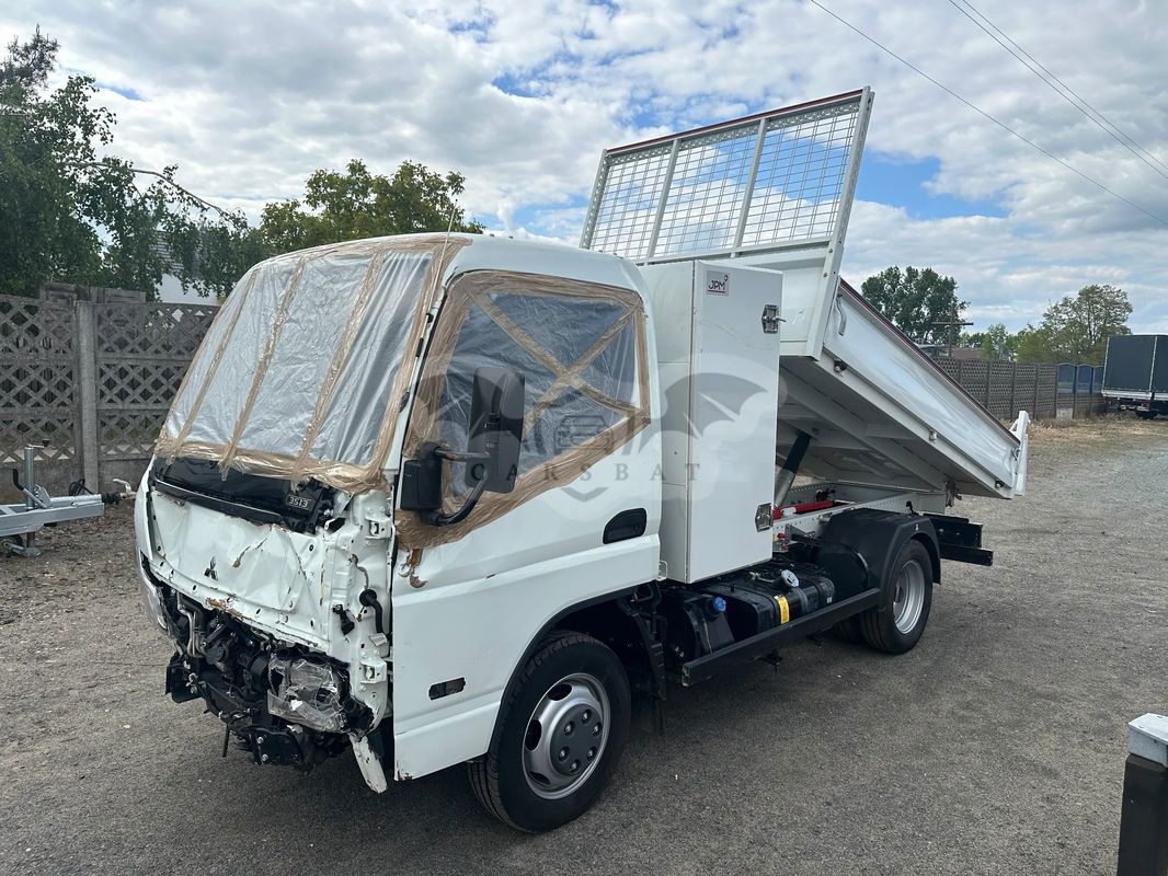 Mitsubishi Fuso Canter 2024