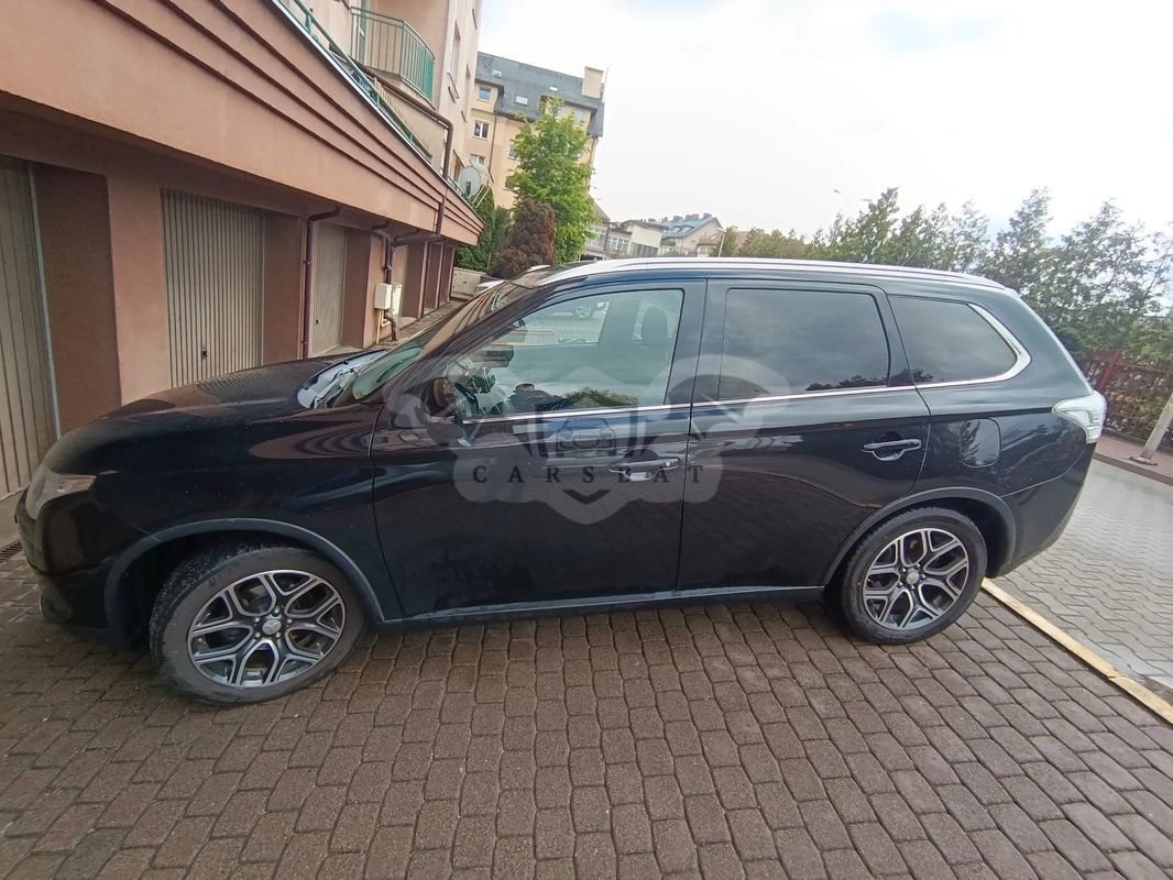 Mitsubishi Outlander III 2.2 DI-D 4WD Automatik Instyle 2014