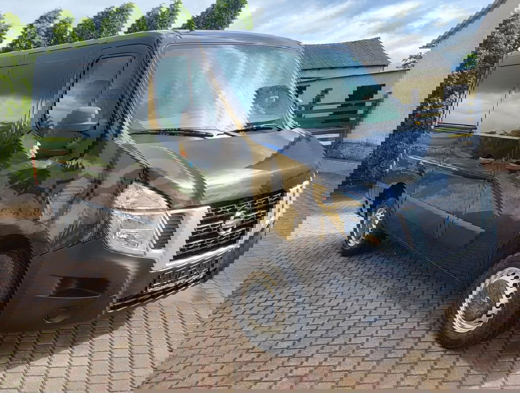 Nissan NV400 2014