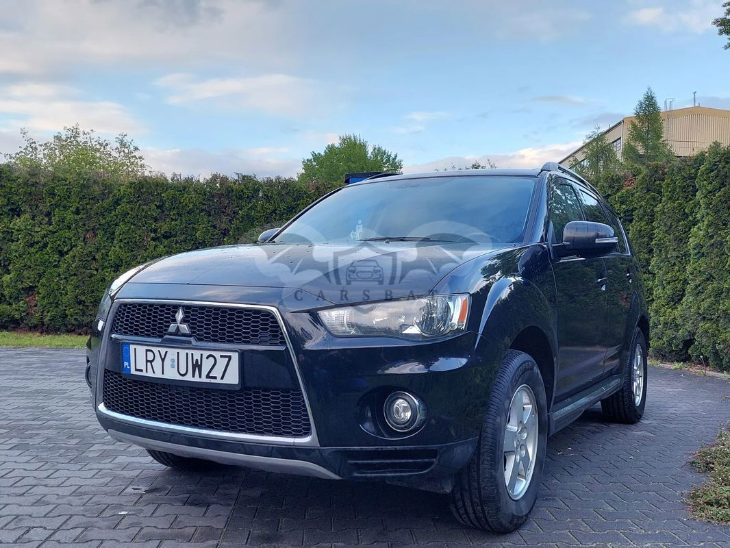 Mitsubishi Outlander II 2.4 4WD CVT Intense 2011