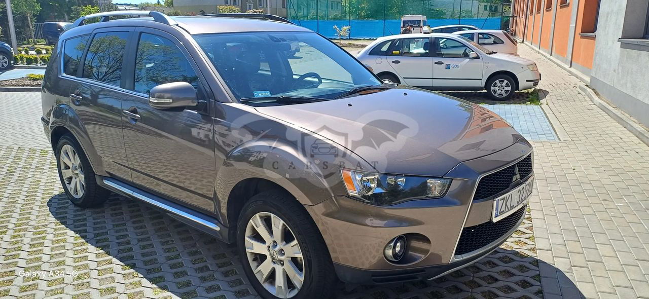 Mitsubishi Outlander II 2.0 Intense + 2WD EU5 2012