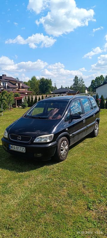 Opel Zafira A 1.8 16V Elegance 2002