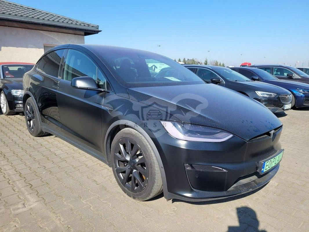 Tesla Model X 2022