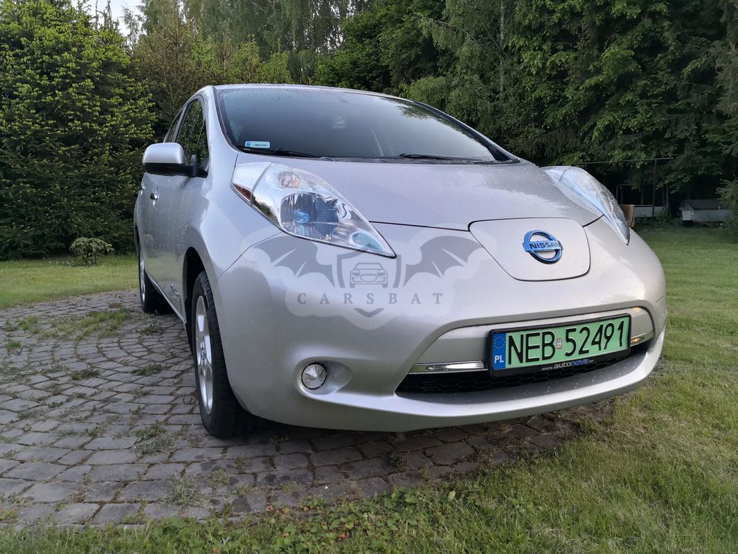 Nissan Leaf 24 kWh (mit Batterie) Visia + 2014