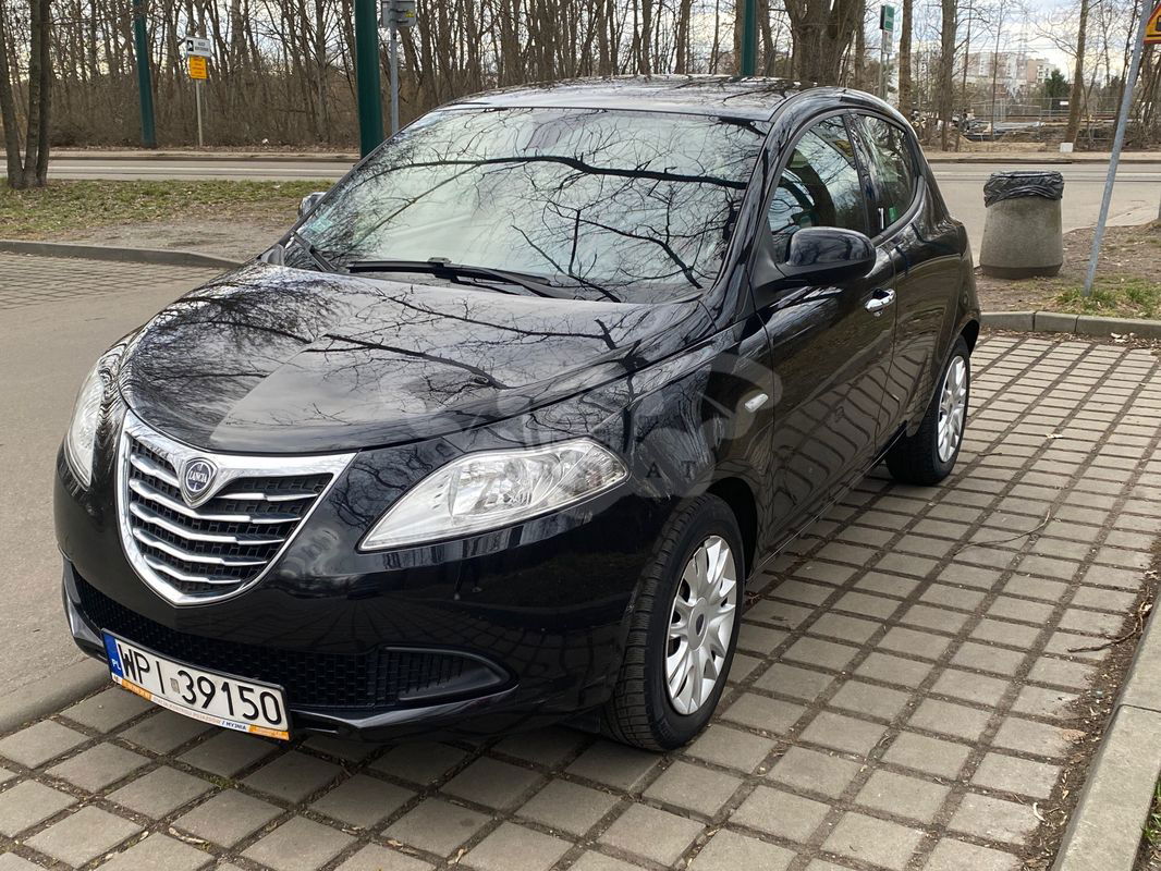 Lancia Ypsilon 1.2 8V Black&Red S&S 2012