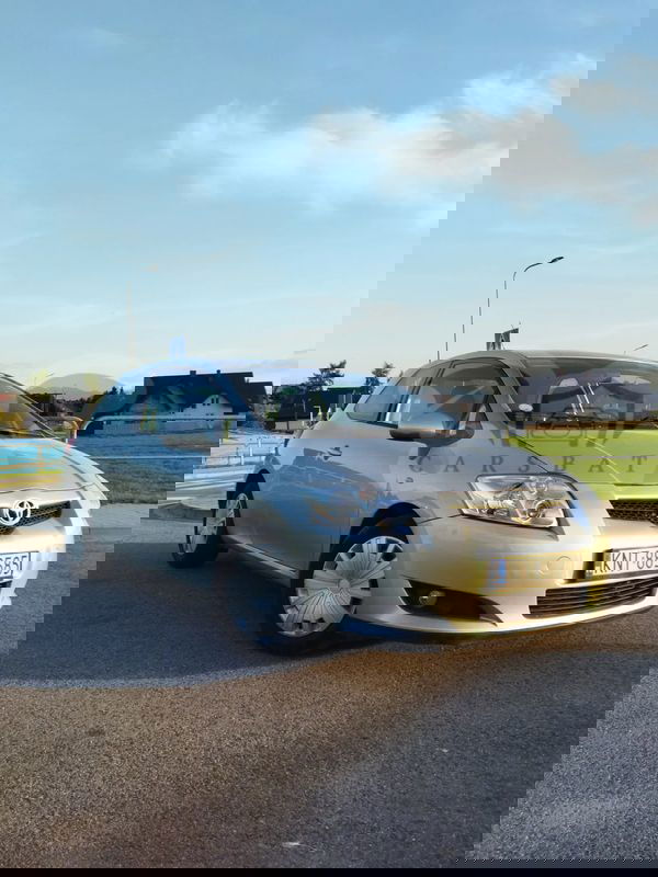 Toyota Auris I 2.0 D-4D Sol 2007