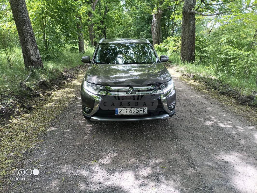 Mitsubishi Outlander III 2.2 DI-D Intense + SDA 4WD 2015