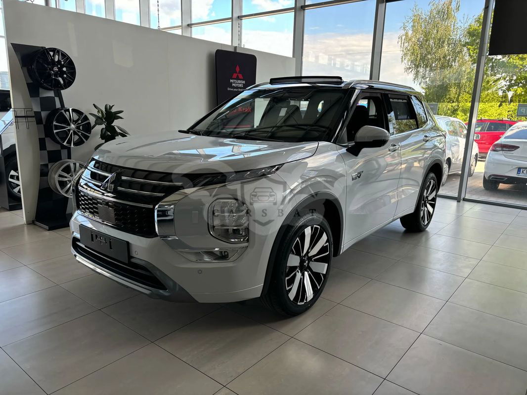 Mitsubishi Outlander IV PHEV Instyle 2025