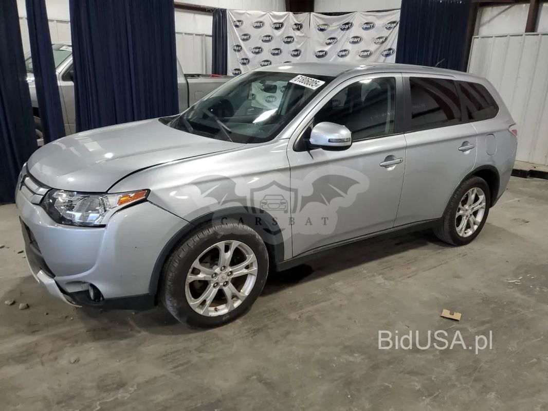 Mitsubishi Outlander III 2.4 SE CVT 2015