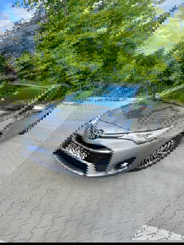 Toyota Avensis III 2.0 D-4D Prestige 2015