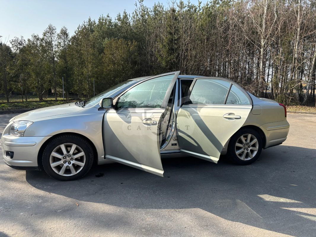 Toyota Avensis II 2.0 D-4D 2007