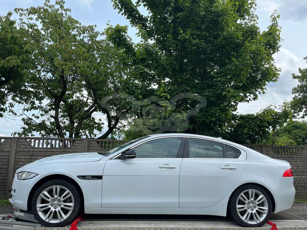 Jaguar XE 2.0 T R-Sport 2015
