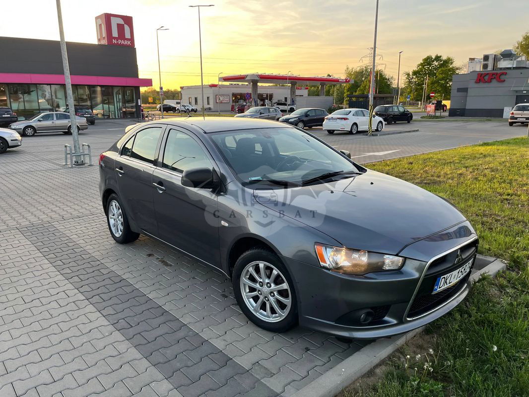 Mitsubishi Lancer IX 1.8 Invite 2011