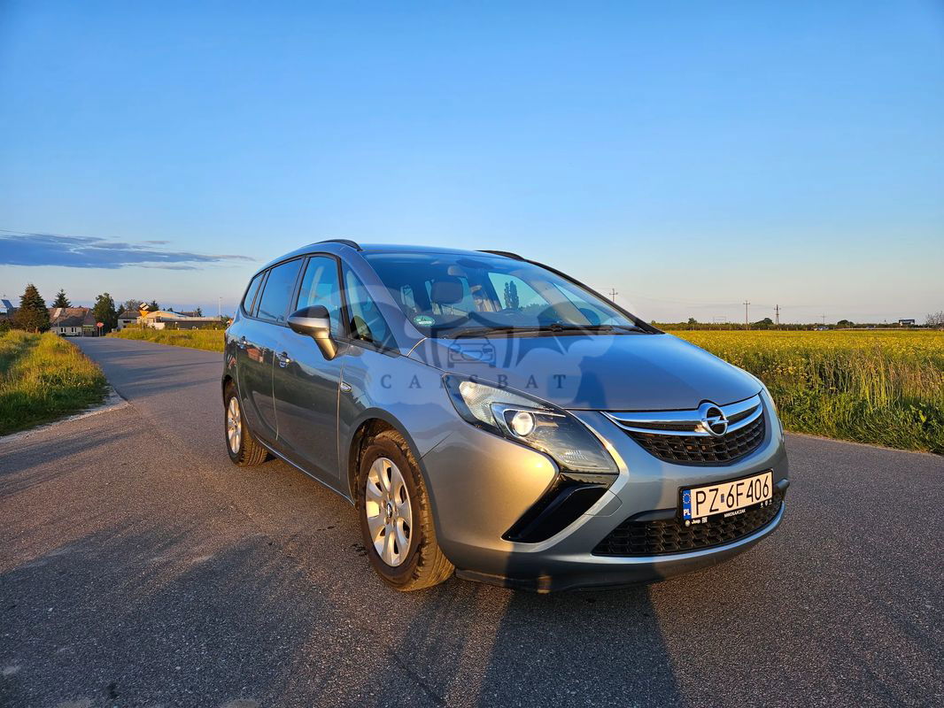 Opel Zafira C 2013