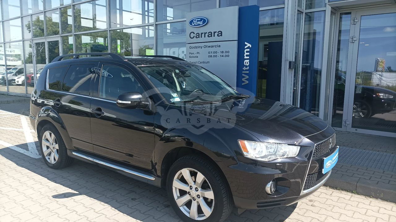 Mitsubishi Outlander II 2.4 Intense + CVT 2011