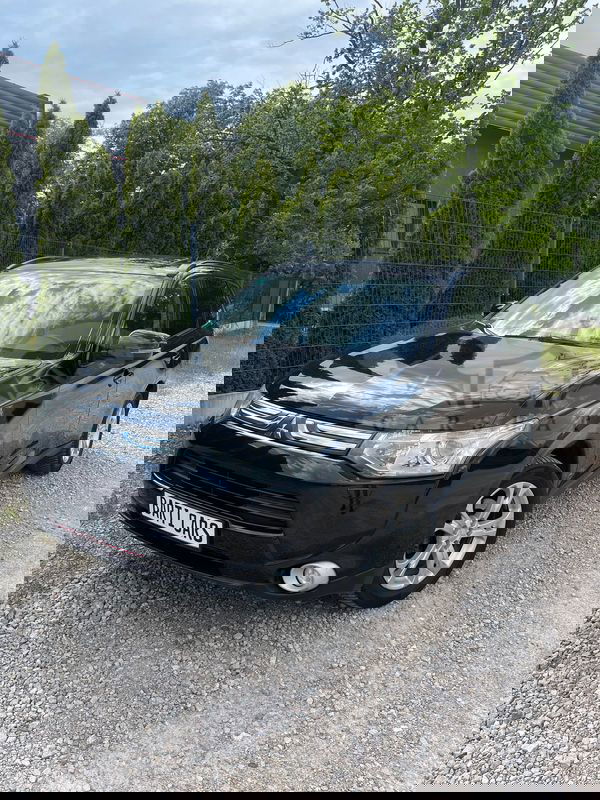 Mitsubishi Outlander III 2.2 DI-D 4WD Instyle 2012