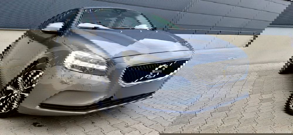 Volvo V40 II D3 Drive-E Momentum 2020