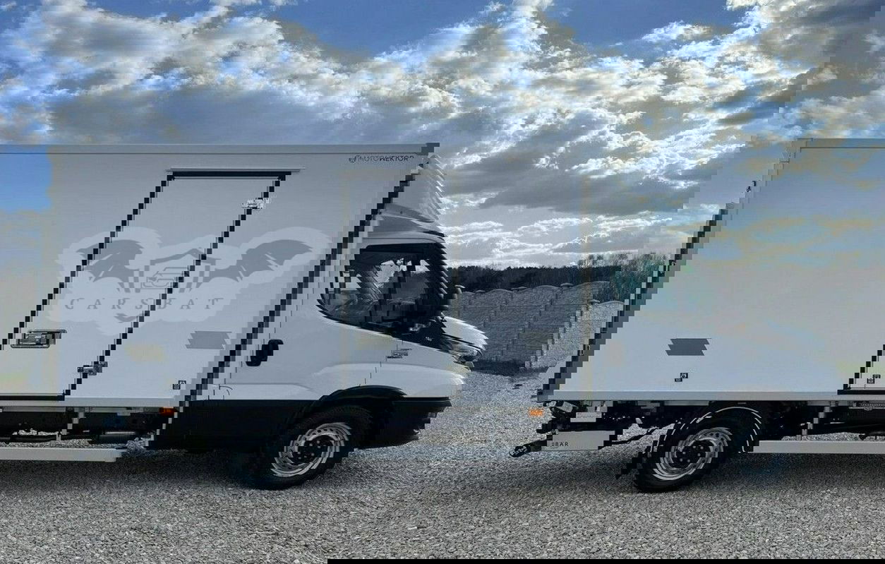 Renault Master 2023