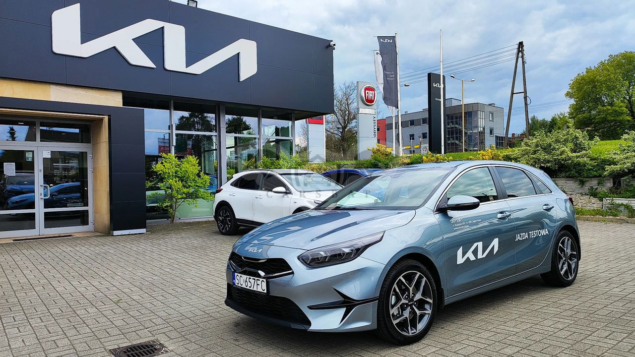 Kia Ceed III 1.5 T-GDI Tribute DCT 2025