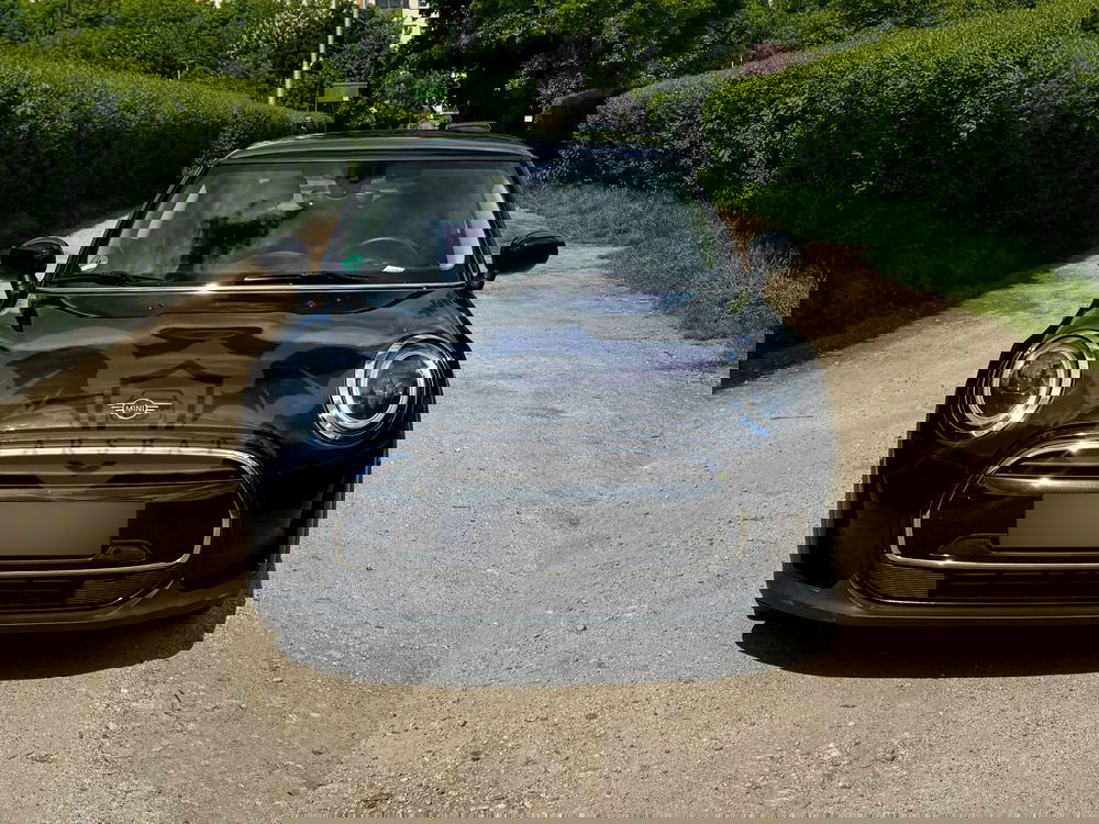 Mini Cooper Essential Trim 2023
