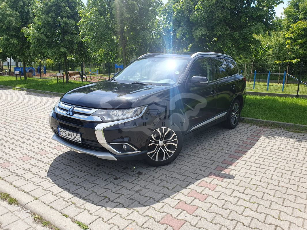Mitsubishi Outlander III 2.2 DID Intense + 4WD 2015