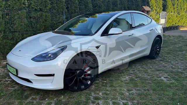 Tesla Model 3 Langstreckenbatterie Allradantrieb Dual Motor Performance 2023