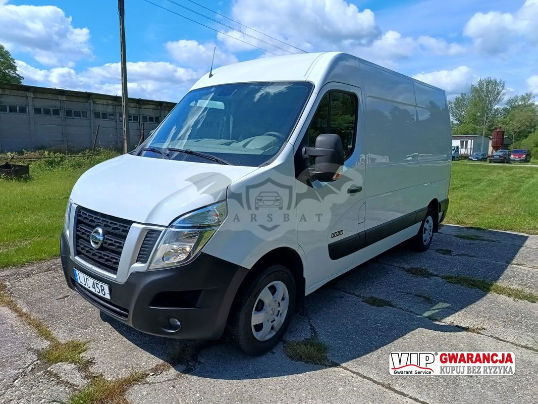 Nissan NV400 2012