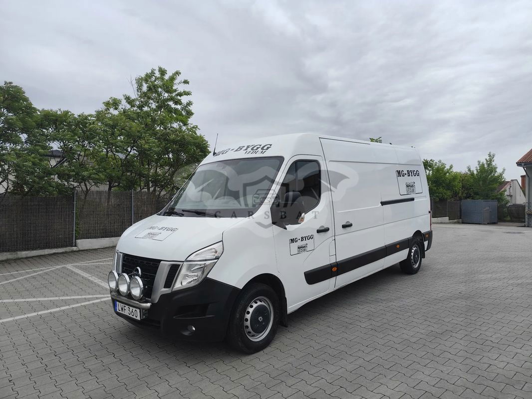 Nissan NV400 2015