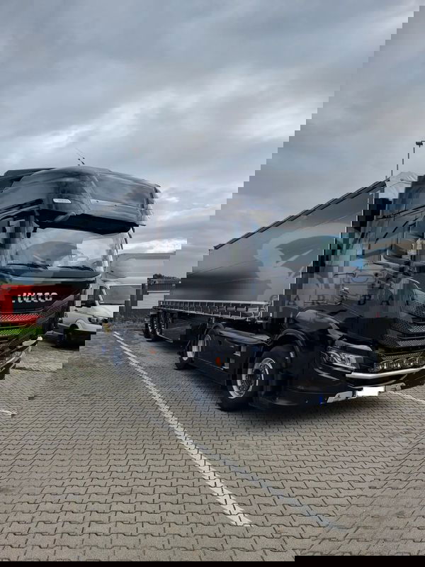 Iveco S-Way 2021