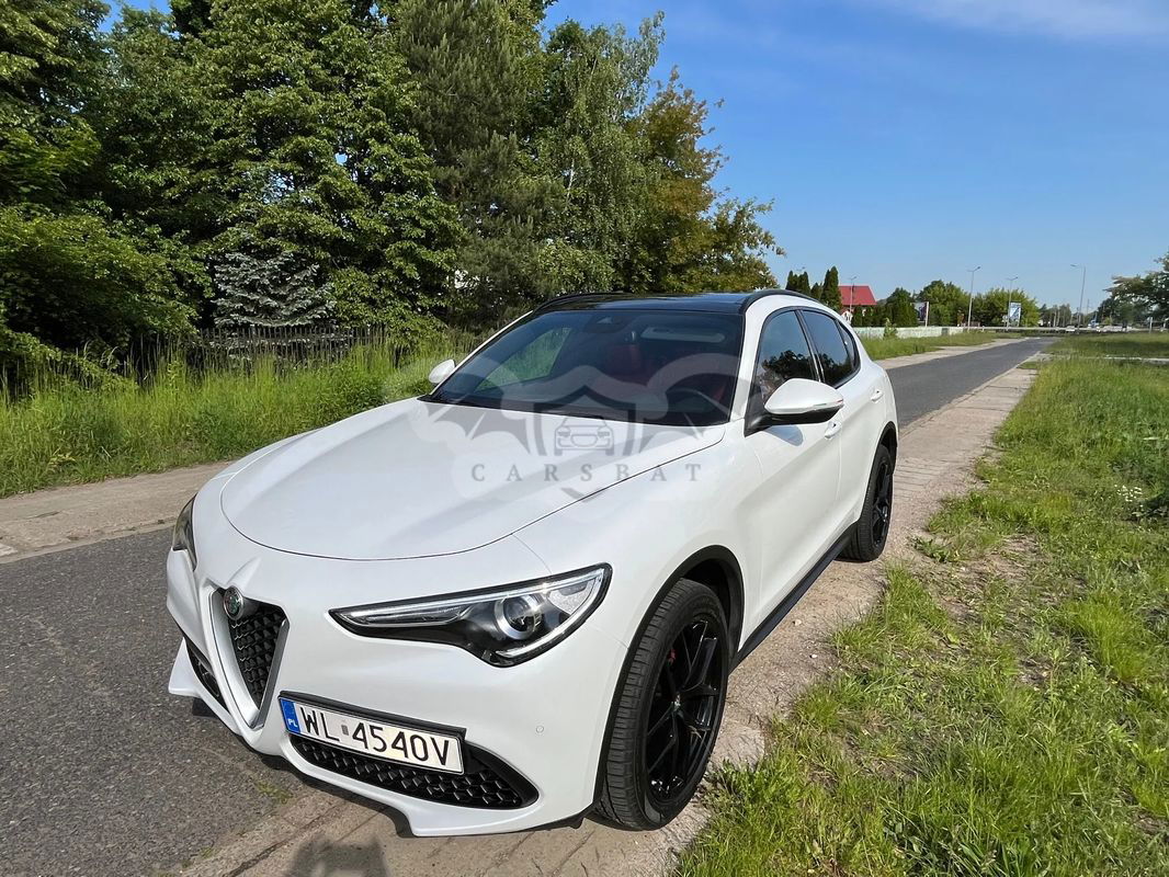 Alfa Romeo Stelvio 2017