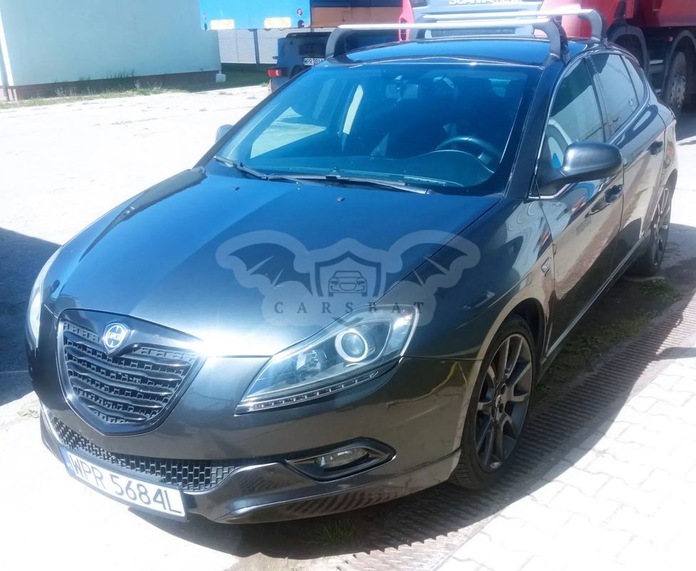 Lancia Delta 1.6 MJ S by Momo 2014