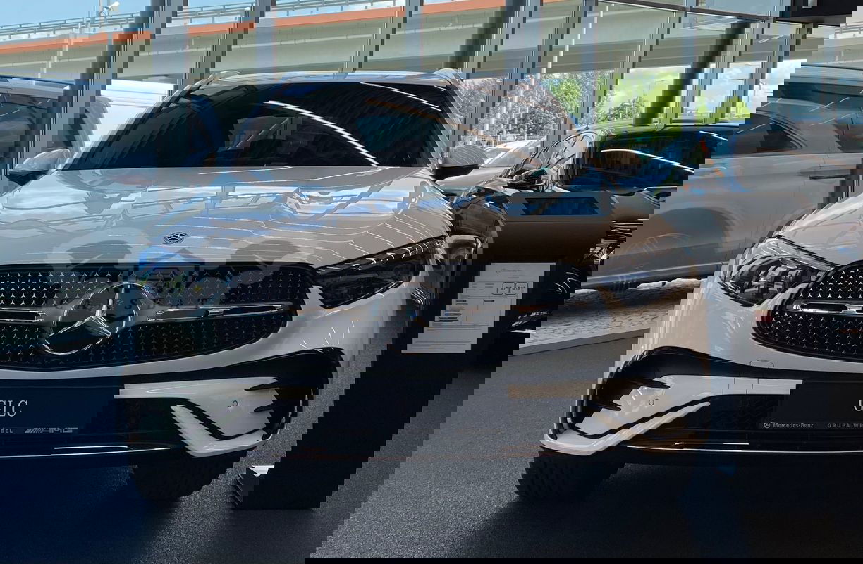 Mercedes-Benz GLC 2025