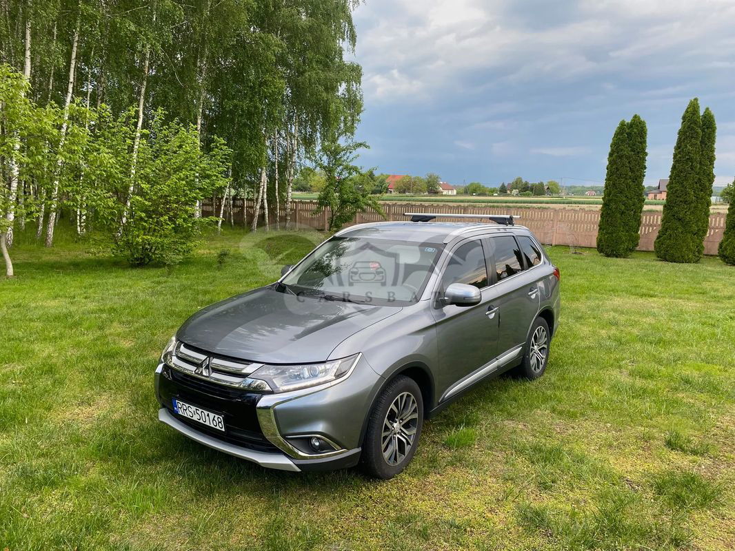 Mitsubishi Outlander III 2.2 DID Intense + 4WD 2016