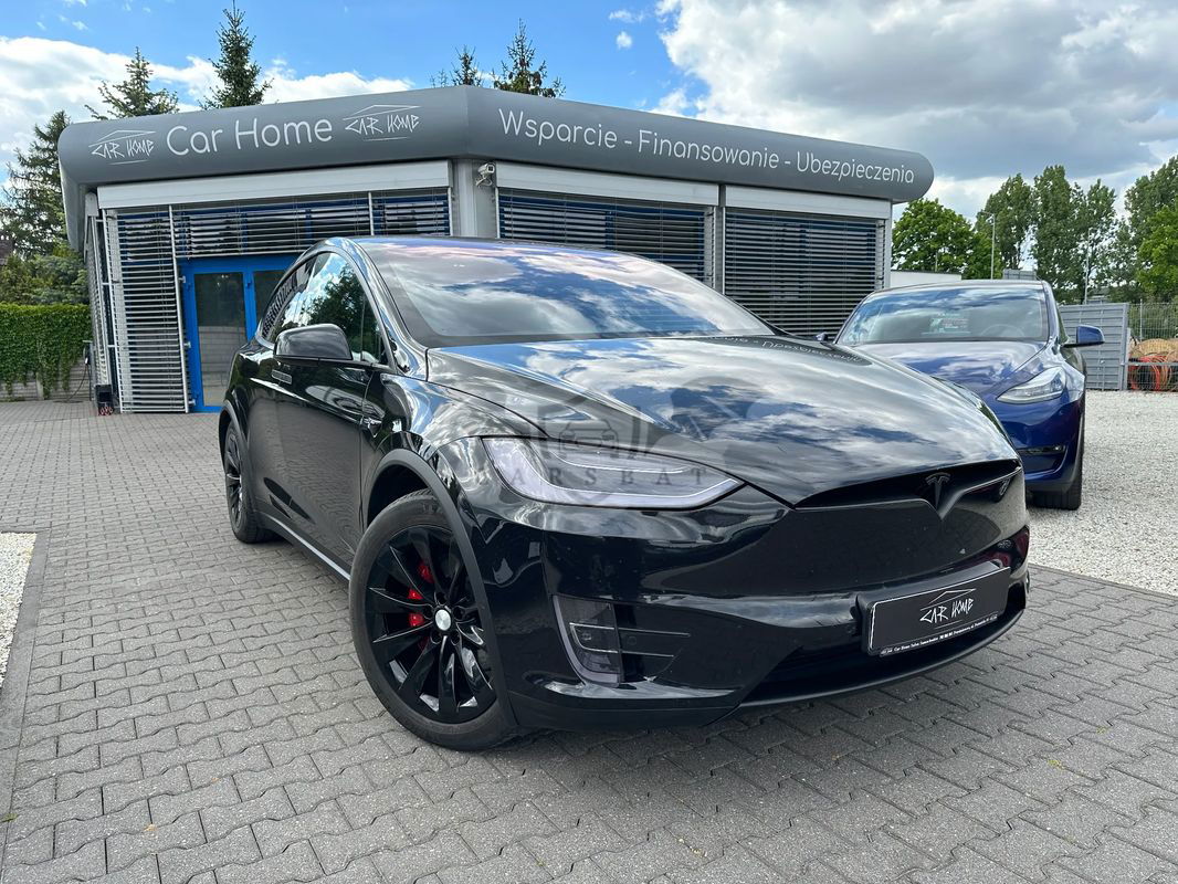 Tesla Model X Performance 2016