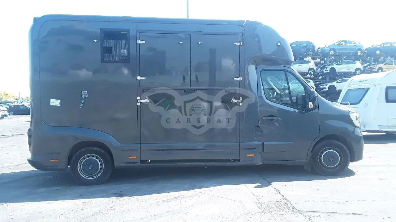 Renault Master 2021