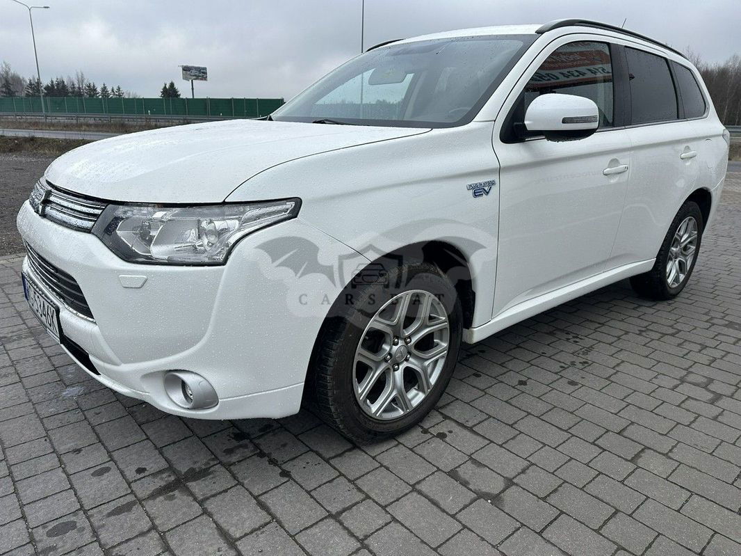 Mitsubishi Outlander III 2014