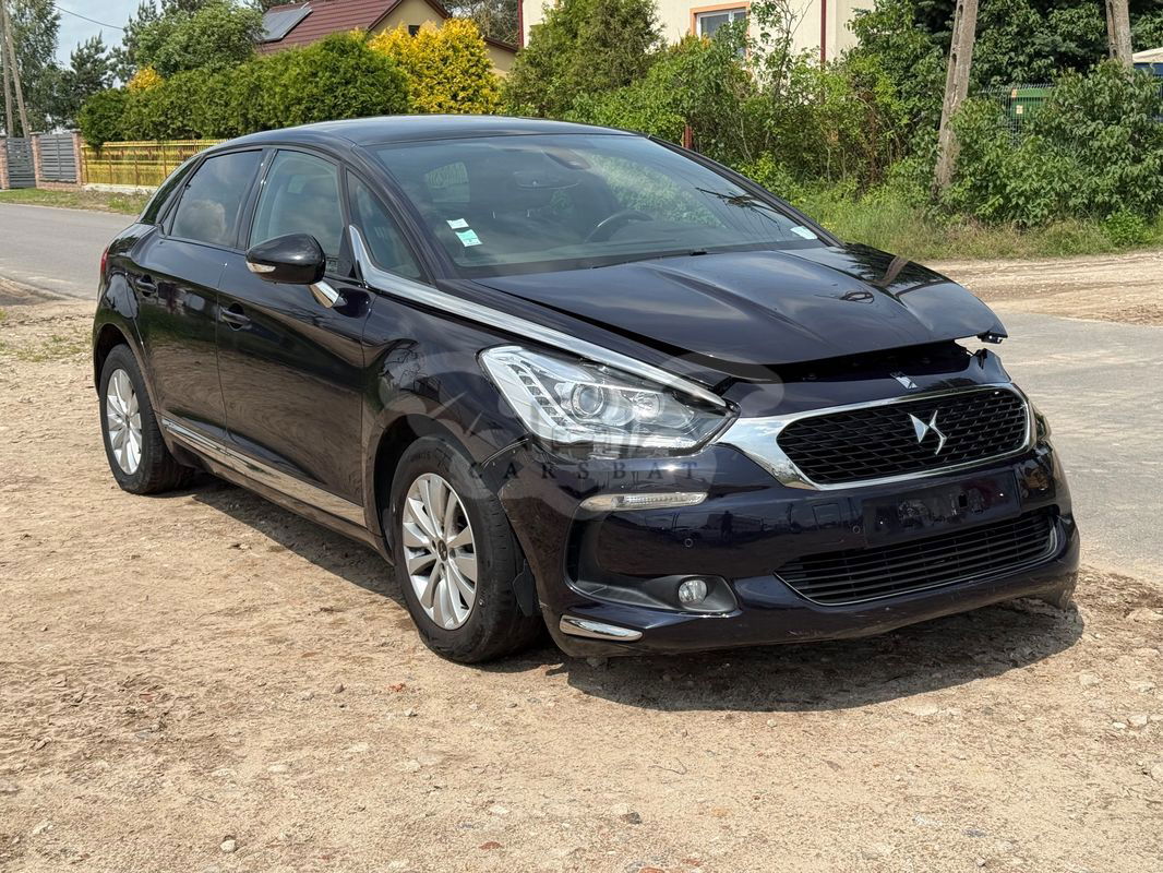 DS DS5 2017