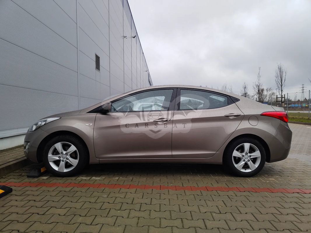 Hyundai Elantra V 2012