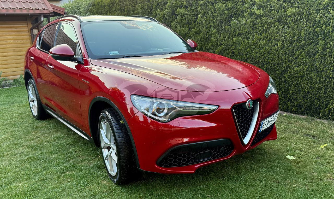 Alfa Romeo Stelvio 2.0 Turbo 16V AT8-Q4 Veloce Ti 2017